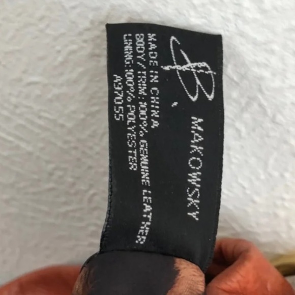 B Makowsky hobo purse - Picture 7 of 7